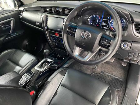 2025-Toyota-Fortuner-24-GD-6-4x4-Auto_10