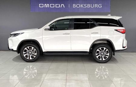 2025-Toyota-Fortuner-24-GD-6-4x4-Auto_2