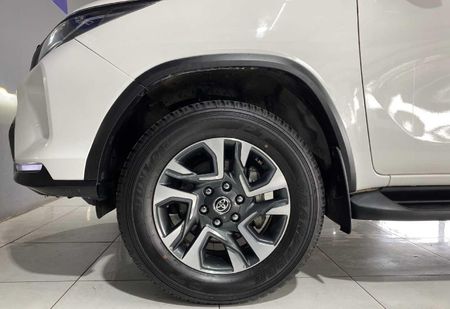 2025-Toyota-Fortuner-24-GD-6-4x4-Auto_5