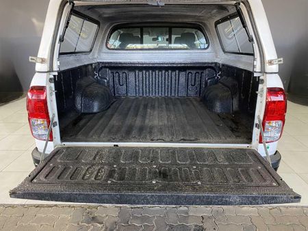2025-Toyota-Hilux-24-GD-6-Raider-4x4-Auto-Double-Cab_18
