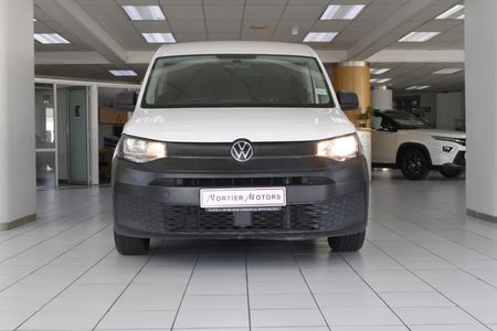 2022-Volkswagen-Caddy-Cargo-20-TDI-81kw-Panel-Van_1