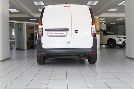 2022-Volkswagen-Caddy-Cargo-20-TDI-81kw-Panel-Van_3