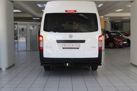 2021-Nissan-NV350-PANEL-VAN_6