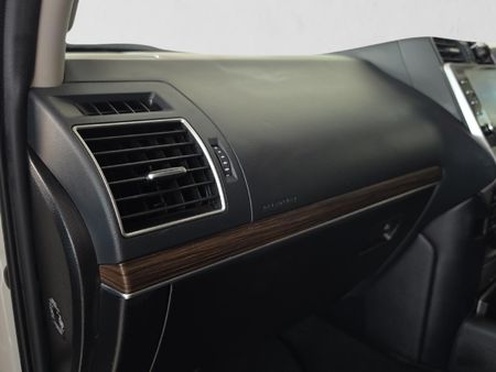 2023-Toyota-Land-Cruiser-Prado-28-GD-VX-L-Auto_11
