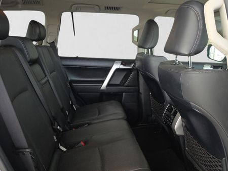2023-Toyota-Land-Cruiser-Prado-28-GD-VX-L-Auto_16
