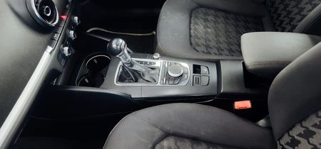 2015-Audi-A3-16-TDI-S-STRONIC_10