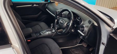 2015-Audi-A3-16-TDI-S-STRONIC_8