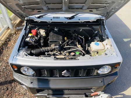 2019-Suzuki-Jimny-15-GLX-Auto_14