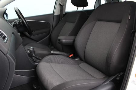 2017-Volkswagen-Polo-12-TSI-Highline-Auto-81kW_8