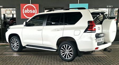 2024-Toyota-Land-Cruiser-Prado-28-GD-VX-L-Auto_4