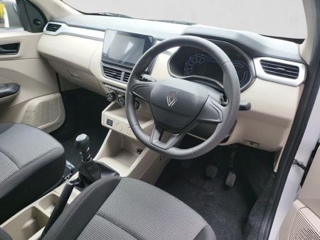 2026-Renault-Triber-10-Evolution_12