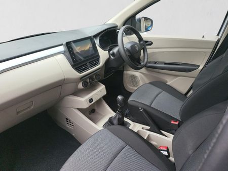 2026-Renault-Triber-10-Evolution_18