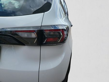 2026-Renault-Triber-10-Iconic_10