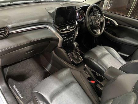 2023-Suzuki-Grand-Vitara-15-GLX-Auto_10