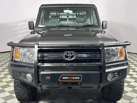 2022-Toyota-Land-Cruiser-79-40-Single-Cab_10