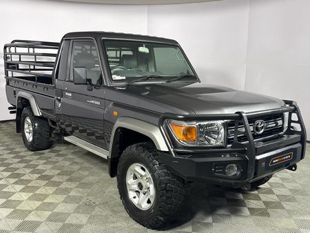 2022-Toyota-Land-Cruiser-79-40-Single-Cab_11