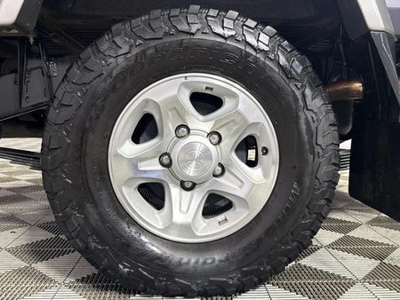2022-Toyota-Land-Cruiser-79-40-Single-Cab_4