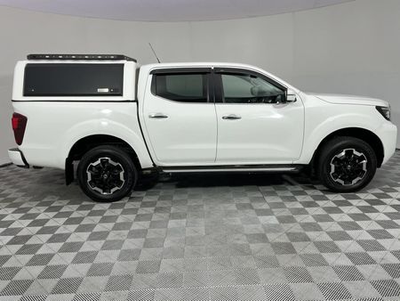 2022-Nissan-Navara-25-DDTi-LE-Plus-4X4-Auto-Double-Cab_16