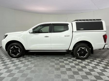 2022-Nissan-Navara-25-DDTi-LE-Plus-4X4-Auto-Double-Cab_18