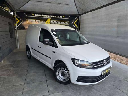 2017-Volkswagen-Caddy-16i-81kW-Panel-Van_0
