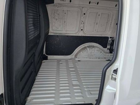 2017-Volkswagen-Caddy-16i-81kW-Panel-Van_13
