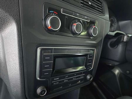 2017-Volkswagen-Caddy-16i-81kW-Panel-Van_8