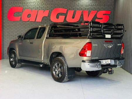 2021-Toyota-Hilux-24-GD-6-Raised-Body-Raider-Auto-Extended-Cab_5