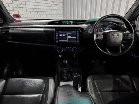 2023-Toyota-Hilux-28-GD-6-Raised-Body-Legend-4x4-Auto-Extended-Cab_6
