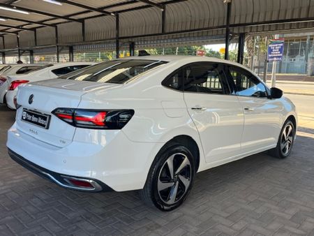 2024-Volkswagen-Polo-Sedan-10TSI-Style_6
