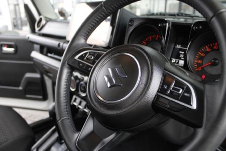 2024-Suzuki-Jimny-15-GLX-AllGrip-5-Door-Auto_11