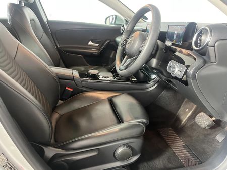 2019-Mercedes-Benz-A-Class-A-200-Auto_9