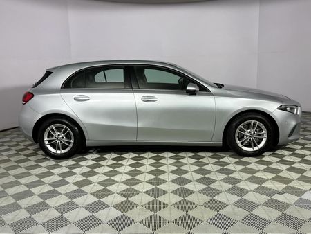 2019-Mercedes-Benz-A-Class-A-200-Auto_16