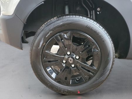 2026-Renault-Triber-10-Techno_10