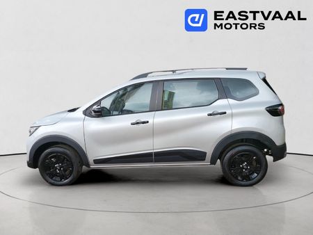 2026-Renault-Triber-10-Techno_3