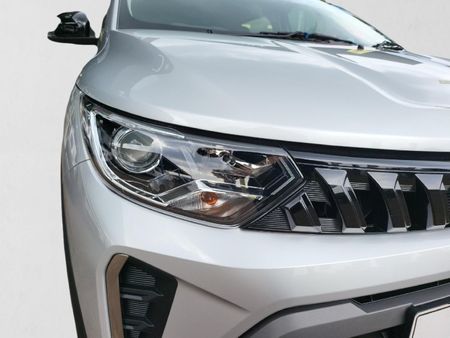 2026-Renault-Triber-10-Techno_8