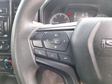 2024-Isuzu-D-Max-19-DDI-L-4x4-Auto-Single-Cab_12