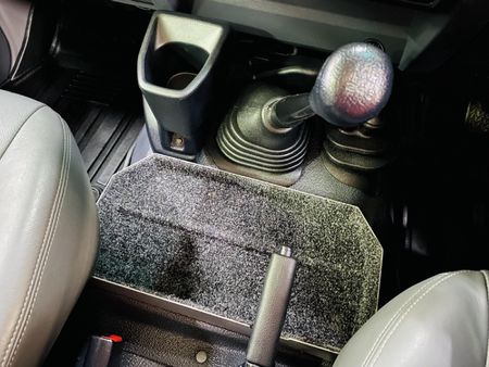 2023-Toyota-Land-Cruiser-79-40-Double-Cab_19