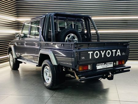 2023-Toyota-Land-Cruiser-79-40-Double-Cab_6