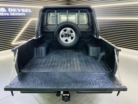 2023-Toyota-Land-Cruiser-79-40-Double-Cab_8