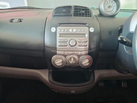 2007-Daihatsu-Gran-Max-15-High_10