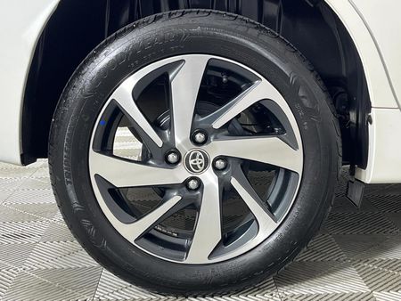 2024-Toyota-Starlet-15-XR_7