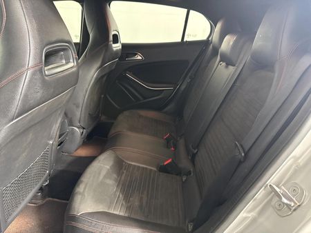 2018-Mercedes-Benz-GLA-200d-Auto_3