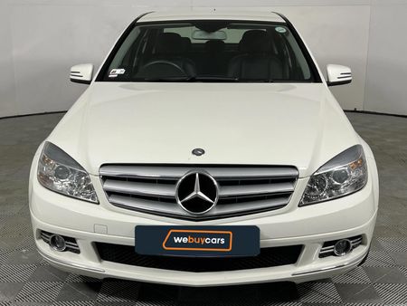 2011-Mercedes-Benz-C-Class-C-180-CGI-BE-Avantgarde-Auto_14