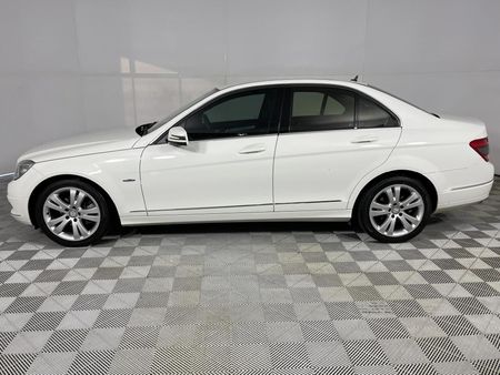 2011-Mercedes-Benz-C-Class-C-180-CGI-BE-Avantgarde-Auto_18