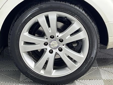 2011-Mercedes-Benz-C-Class-C-180-CGI-BE-Avantgarde-Auto_6