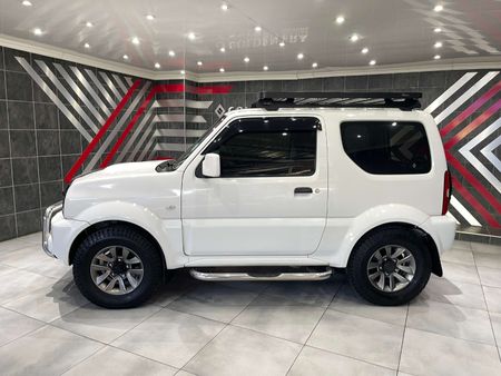 2017-Suzuki-Jimny-13_13