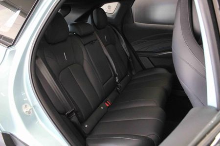2026-Omoda-C7-16T-Luxury_19