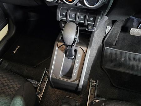 2025-Suzuki-Jimny-15-GLX-AllGrip-5-Door-Auto_13