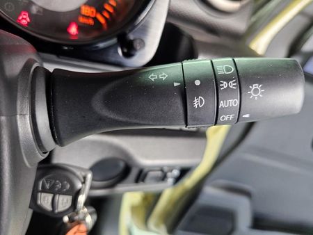 2025-Suzuki-Jimny-15-GLX-AllGrip-5-Door-Auto_16