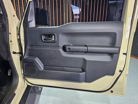 2025-Suzuki-Jimny-15-GLX-AllGrip-5-Door-Auto_6